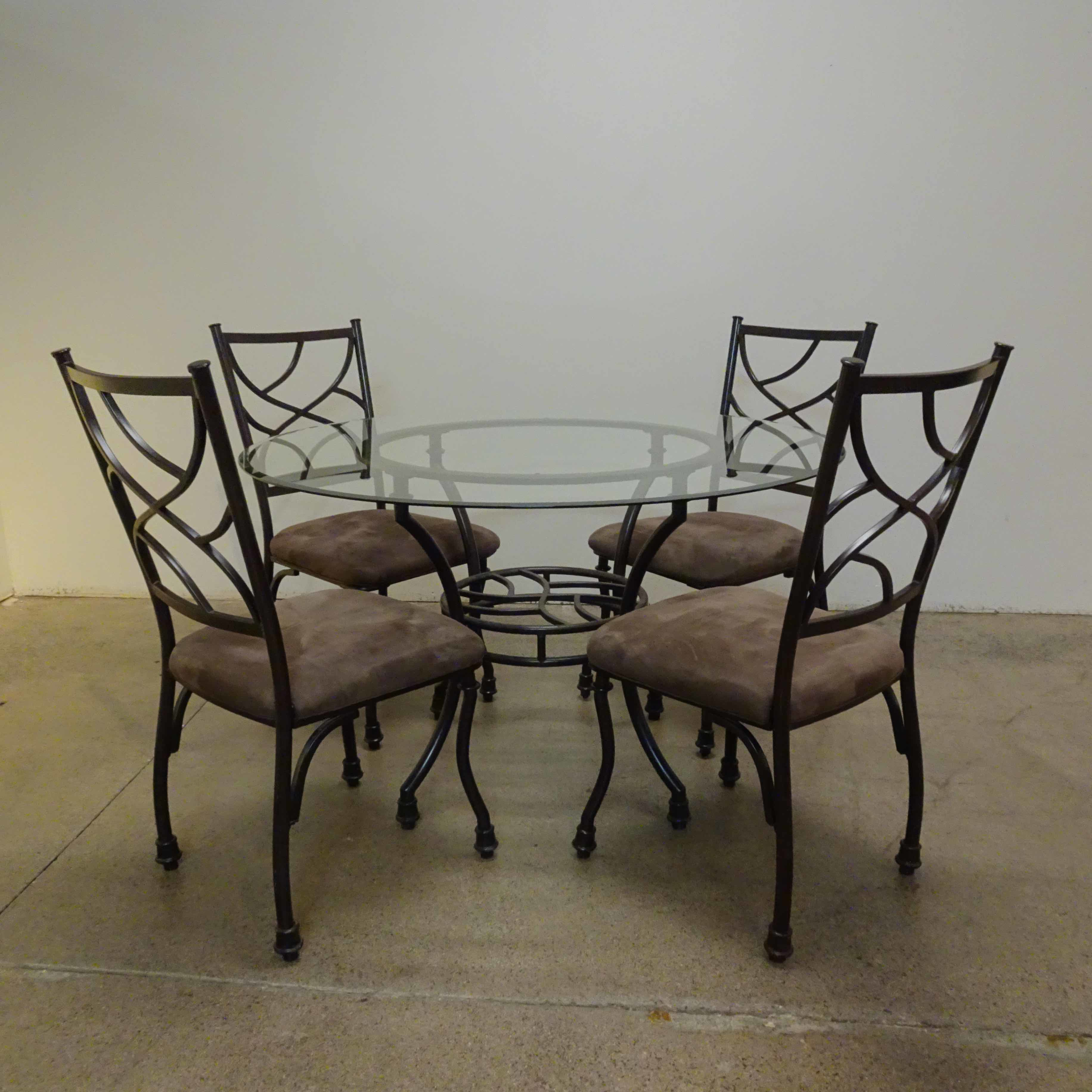 Dinning Set: item number 1h4qgm